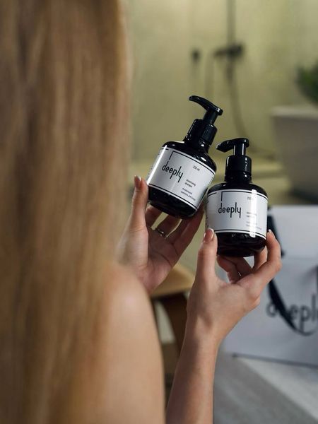 Тонуючий шампунь для блонду Deeply blond toning shampoo cos397 фото