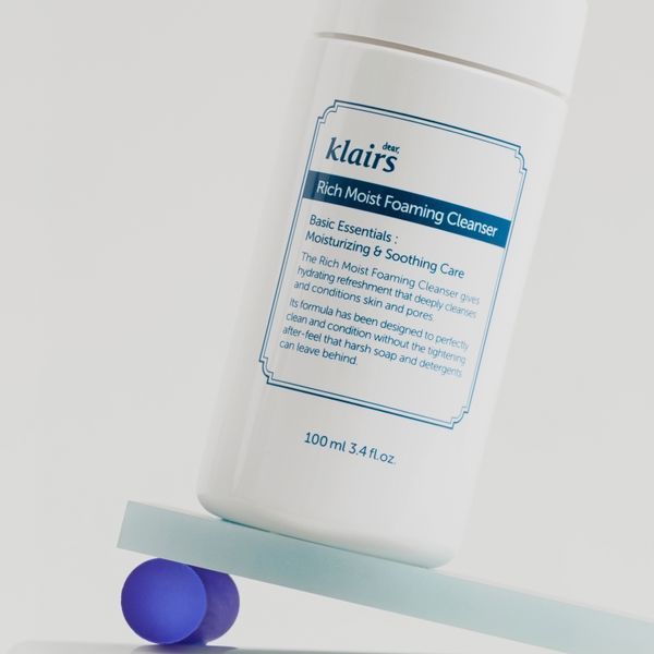 Пінка для вмивання DEAR, KLAIRS Rich Moist Foaming Cleanser 100 мл cos807 фото