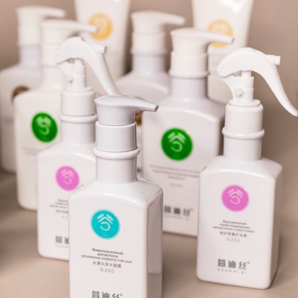 Відновлюючий спрей-кондиціонер XUANDI SI Regenerating Spray Conditioner 250 мл cos478 фото