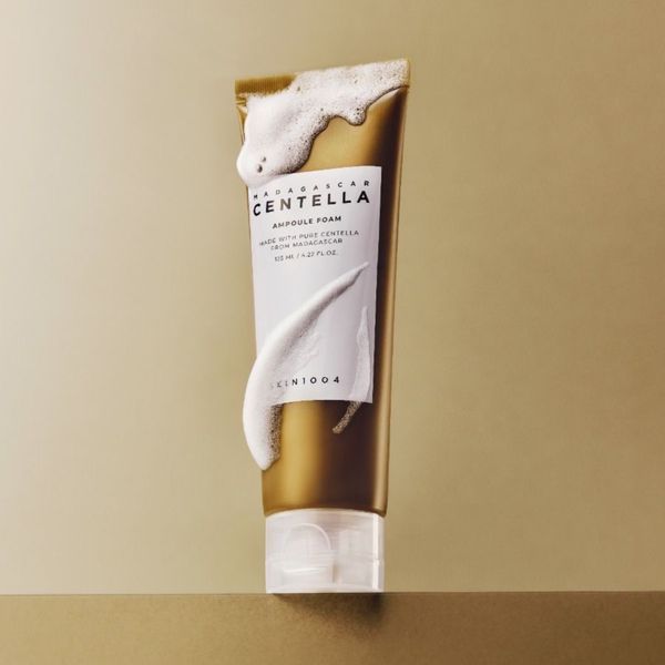 Пінка для вмивання з екстрактом центели SKIN1004 Madagascar Centella Ampoule Foam 125 мл cos1014 фото