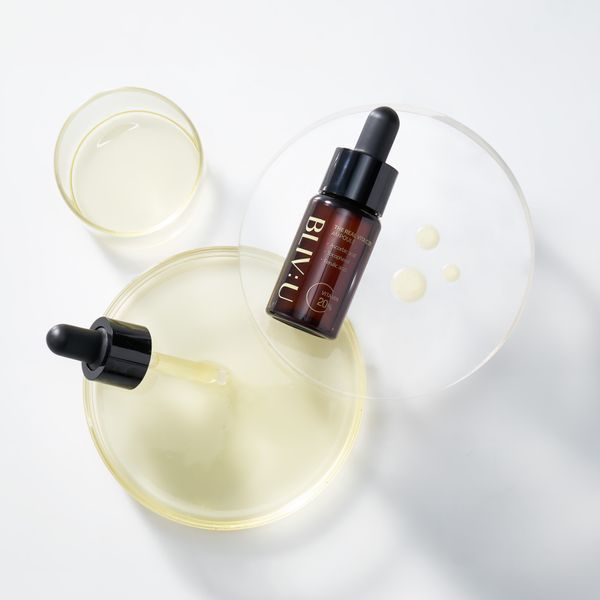 Освітлювальна сироватка з чистим вітаміном С BLIV:U The Real Vita C 20 Ampoule cos574 фото