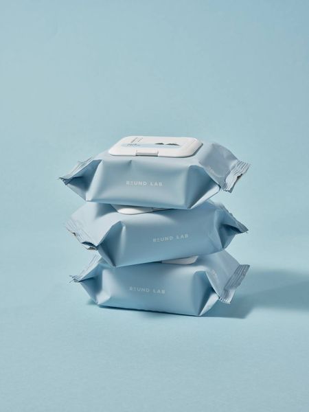 Очищувальні міцелярні серветки з морською водою ROUND LAB 1025 Dokdo Cleansing Tissue | 30 шт cos143 фото