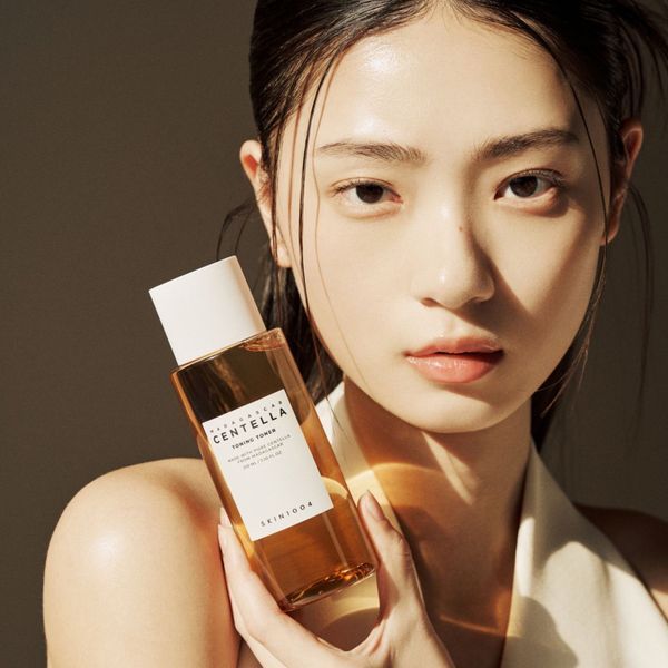 Зволожувальний тонер з центеллою та гіалуроновою кислотою SKIN1004 Madagascar Centella Toning Toner 210 мл cos1032 фото